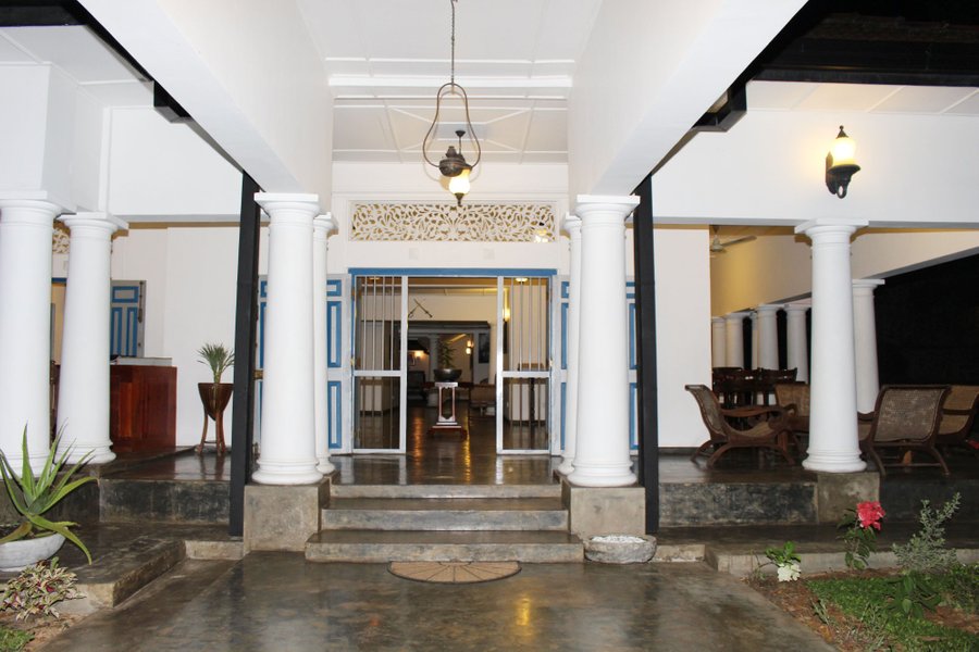 HOTEL NA SEVANA - Prices & Guest house Reviews (Weweldeniya, Sri Lanka ...