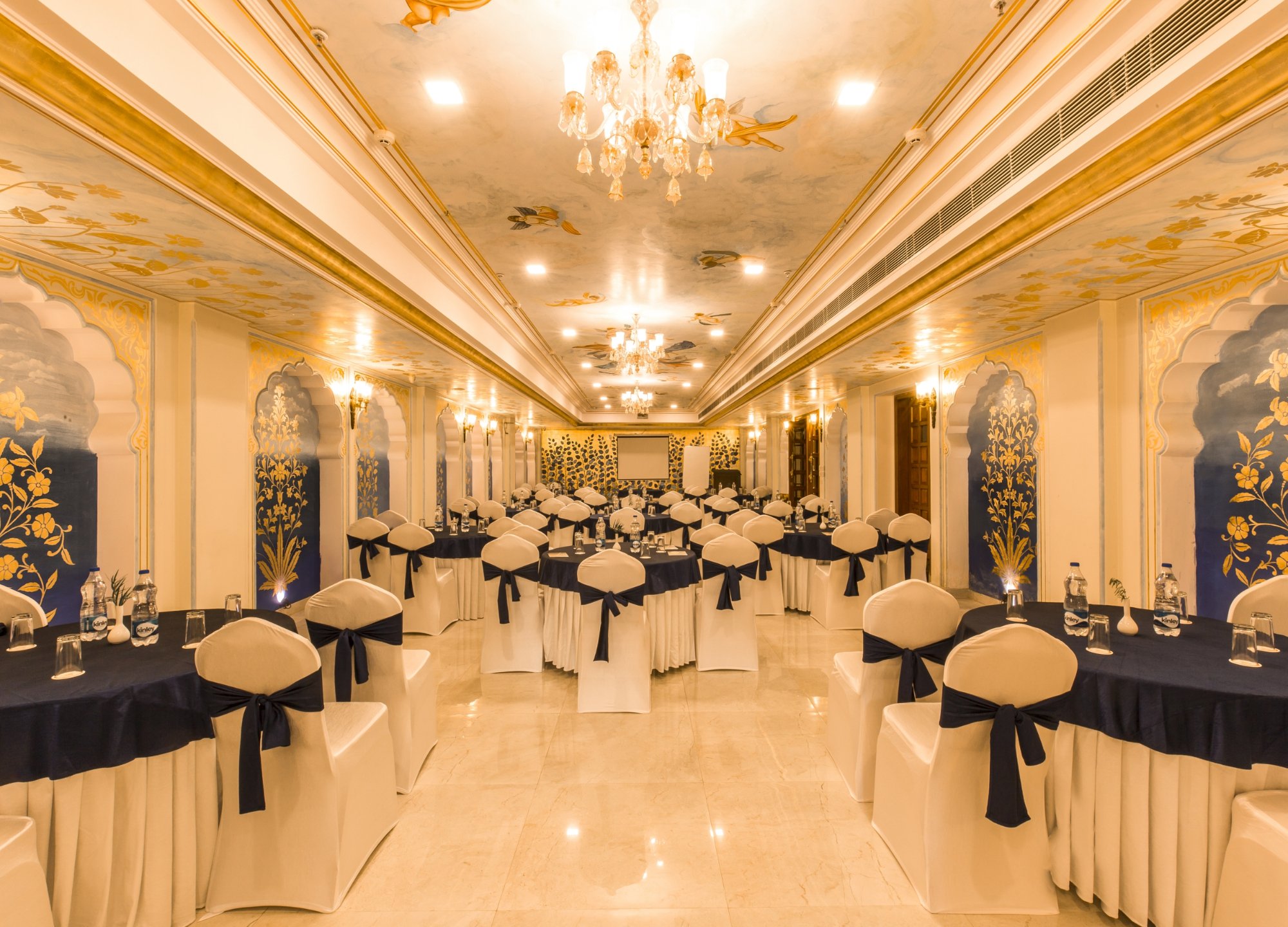 Hotel photo 26 of Umaid Haveli Hotel and Resorts.