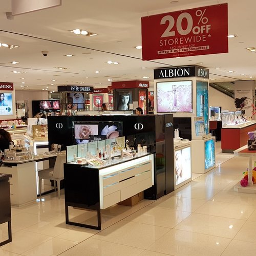 dior metro paragon