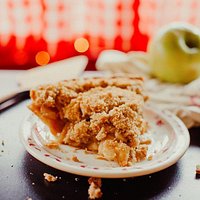 Apple Crumb Pie