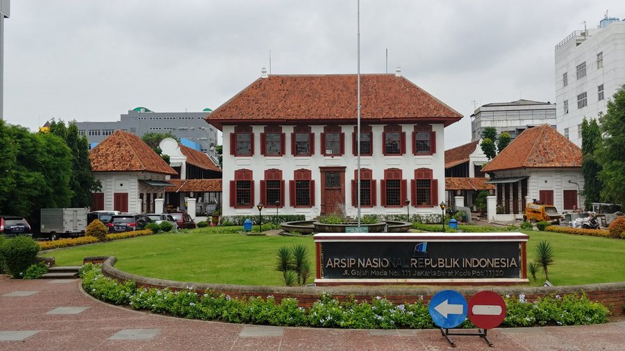 building2