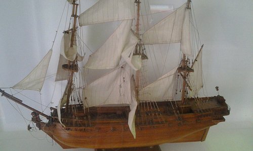 Site- ul de intalnire Mayotte. Site- ul de la col? ul din dreapta