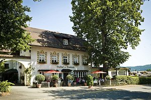 Hotel zur Waldbahn in Zwiesel, image may contain: Villa, Hotel, Inn, Cottage