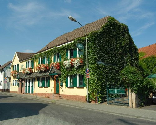 Empfehlenswertes Restaurant im Herzen von OberErlenbach