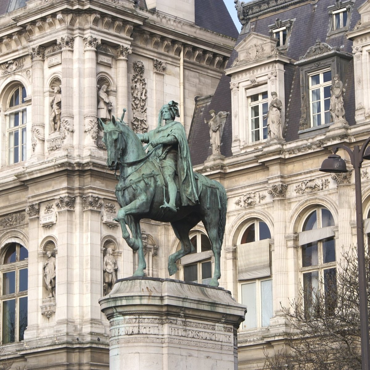 Statue Etienne Marcel, Париж: лучшие советы перед посещением - Tripadvisor