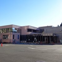 温泉だけでなく、プールもあります