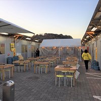 屋外テーブル