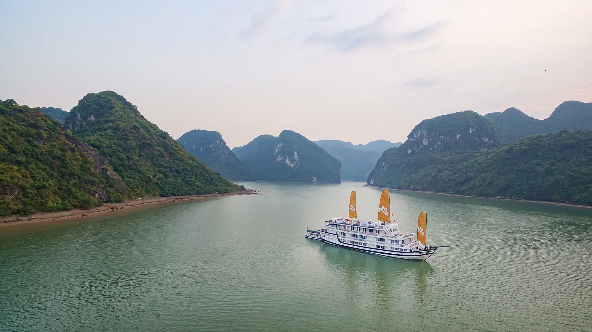 paradise peak cruise halong bay