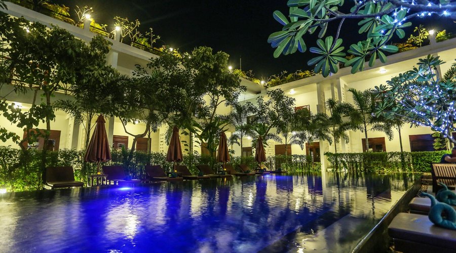 Hotel swimming pool
