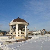 Ротонда на набережной реки Упа