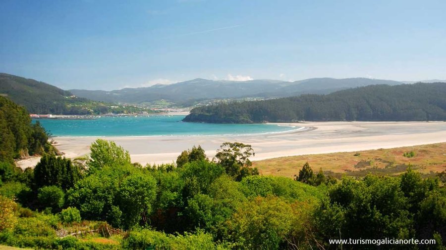 Playa de Vilarrube: about 15min drive from the Casa Mamut Valdoviño
