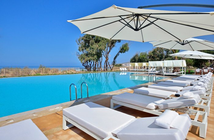 Radisson Blu Resort Taghazout Bay Surf Village Pool: Pictures & Reviews ...