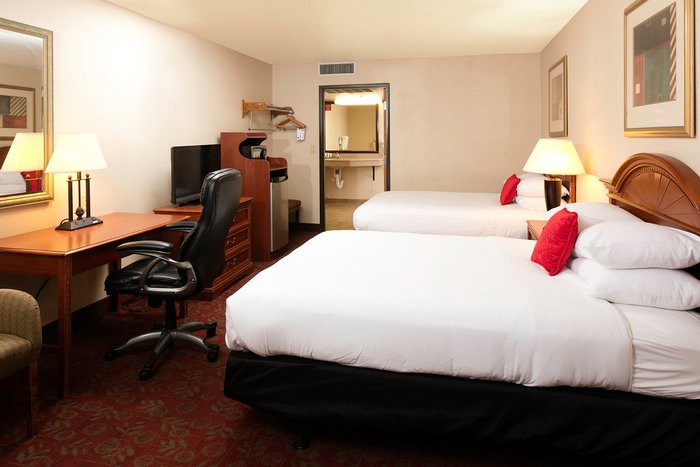 Red Lion Hotel & Conference Center St. George, UT Rooms: Pictures & Reviews Red Lion Hotel & Conference Center St. George, UT... 