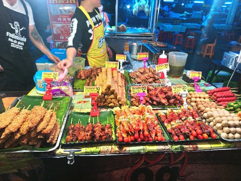 Bumrung Buri Market - 치앙마이 - Bumrung Buri Market의 리뷰 - 트립어드바이저