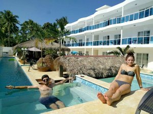 Pool & Beach