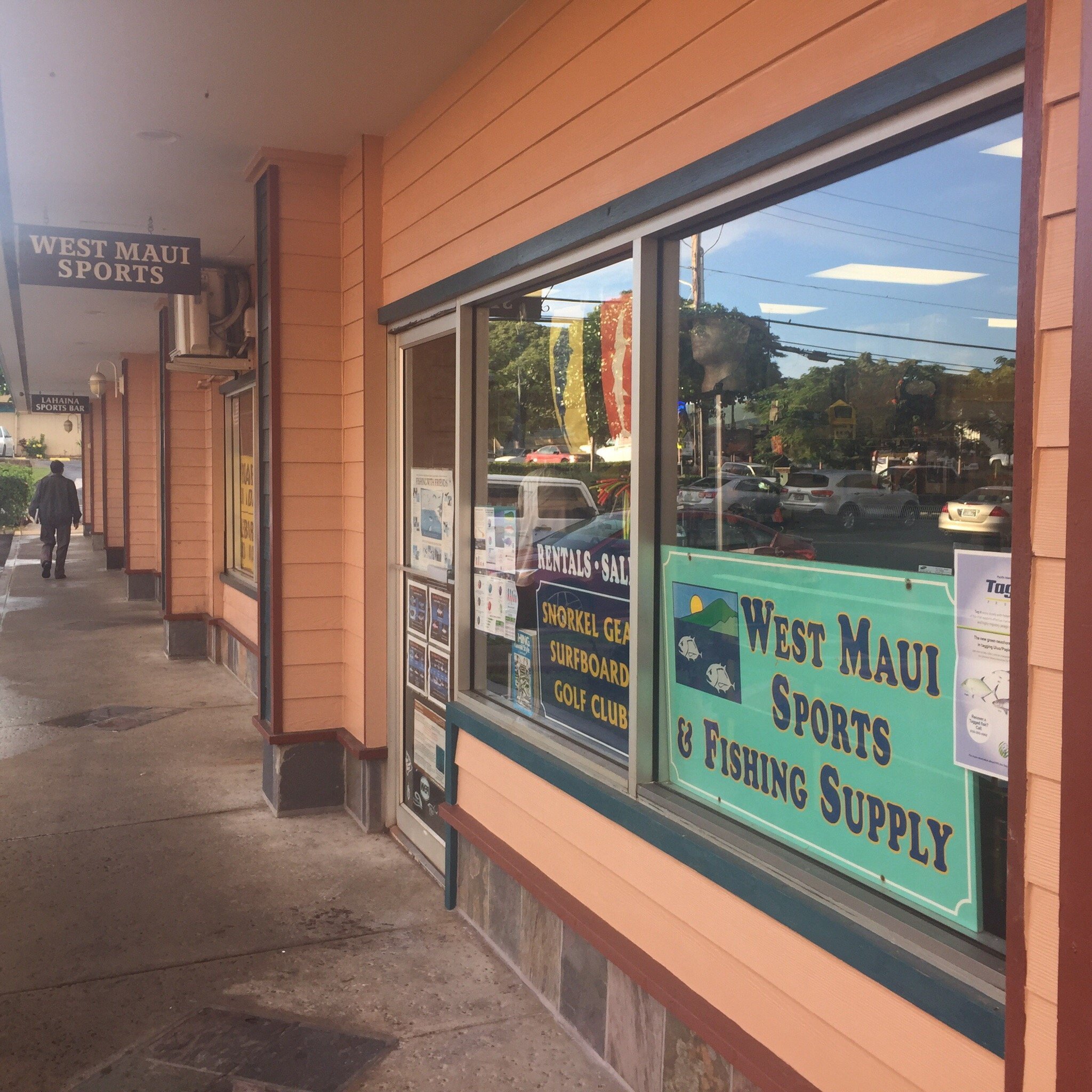 2024 West Maui Sports Fishing Supply Tours   Front Of Store 