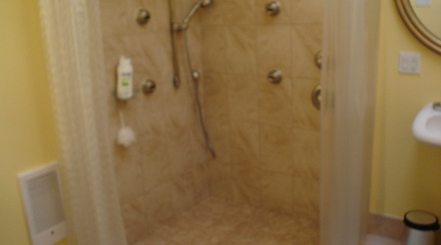 Super shower in Duchess Suite