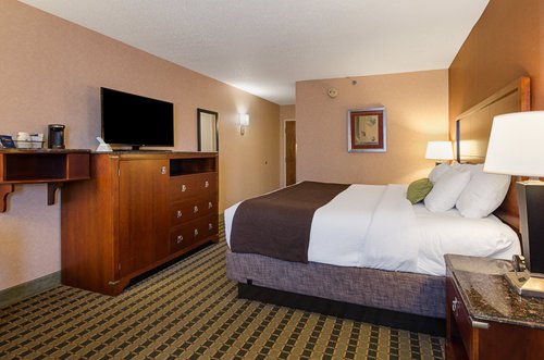 BEST WESTERN PLUS INN AT VALLEY VIEW $92 ($̶1̶0̶8̶) - Updated 2022 ...