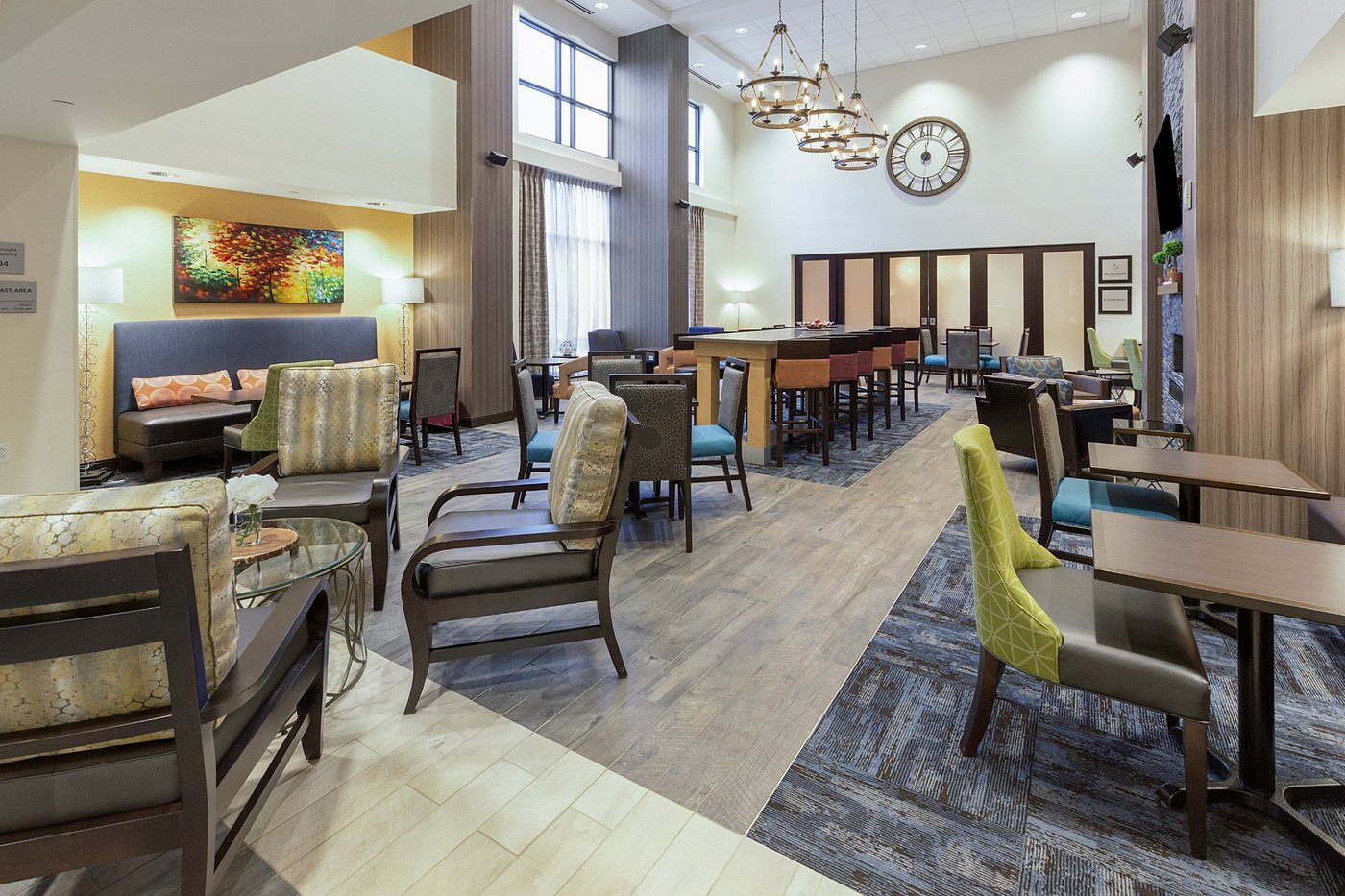 HAMPTON INN & SUITES / UNIVERSITY TOWN CENTRE 109 (̶1̶3̶9̶) Updated 2022 Prices