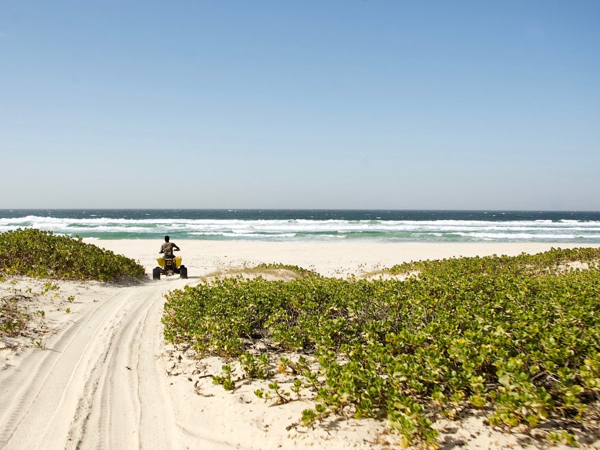 Drapeau du Sénégal - Picture of Nianing, La Petite Cote - Tripadvisor