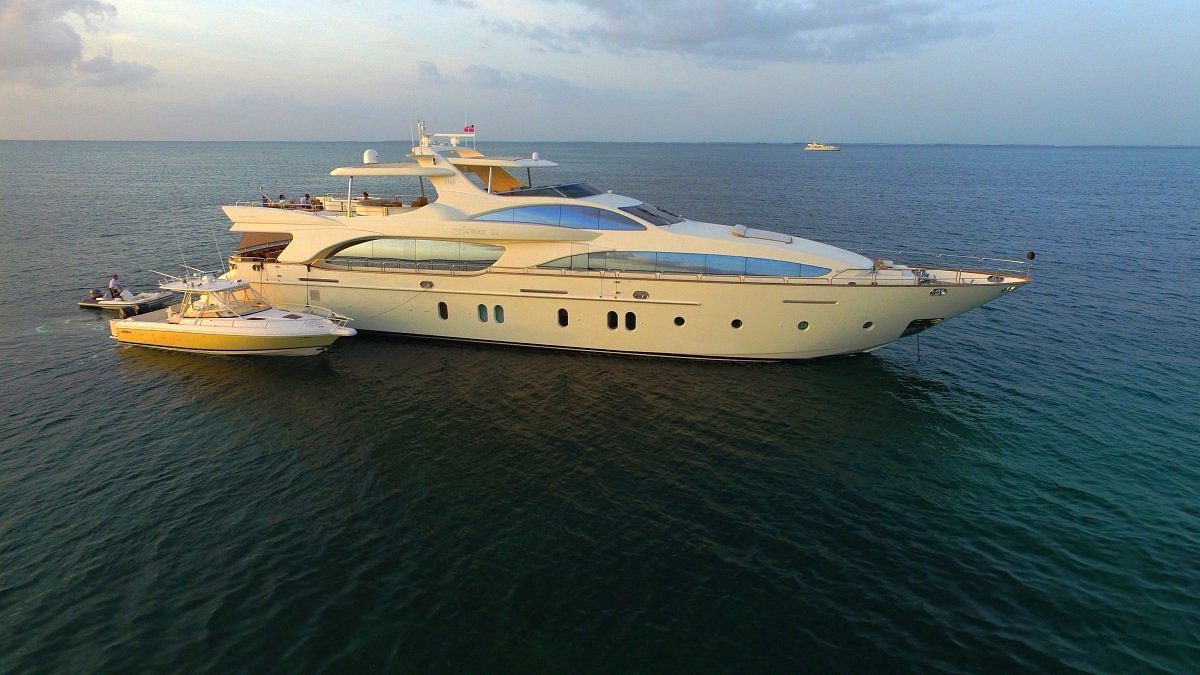 golden yacht charters inc