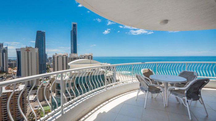 SURFERS INTERNATIONAL - Updated 2023 Prices & Condominium Reviews (Gold  Coast/Surfers Paradise)