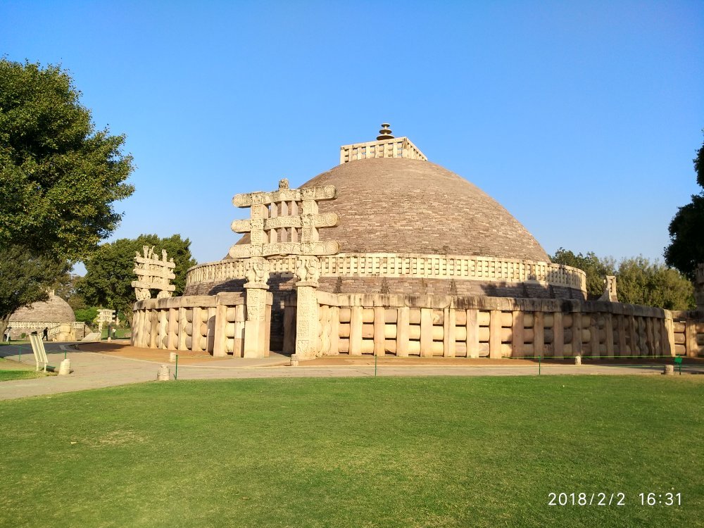 Stupa No 1, West Gateway Torana and Stupa, The Great Stupa, World Heritage  Site, Sanchi, Madhya Pradesh, India. Stock Photo | Adobe Stock