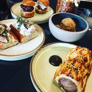 Lunch sharing plates