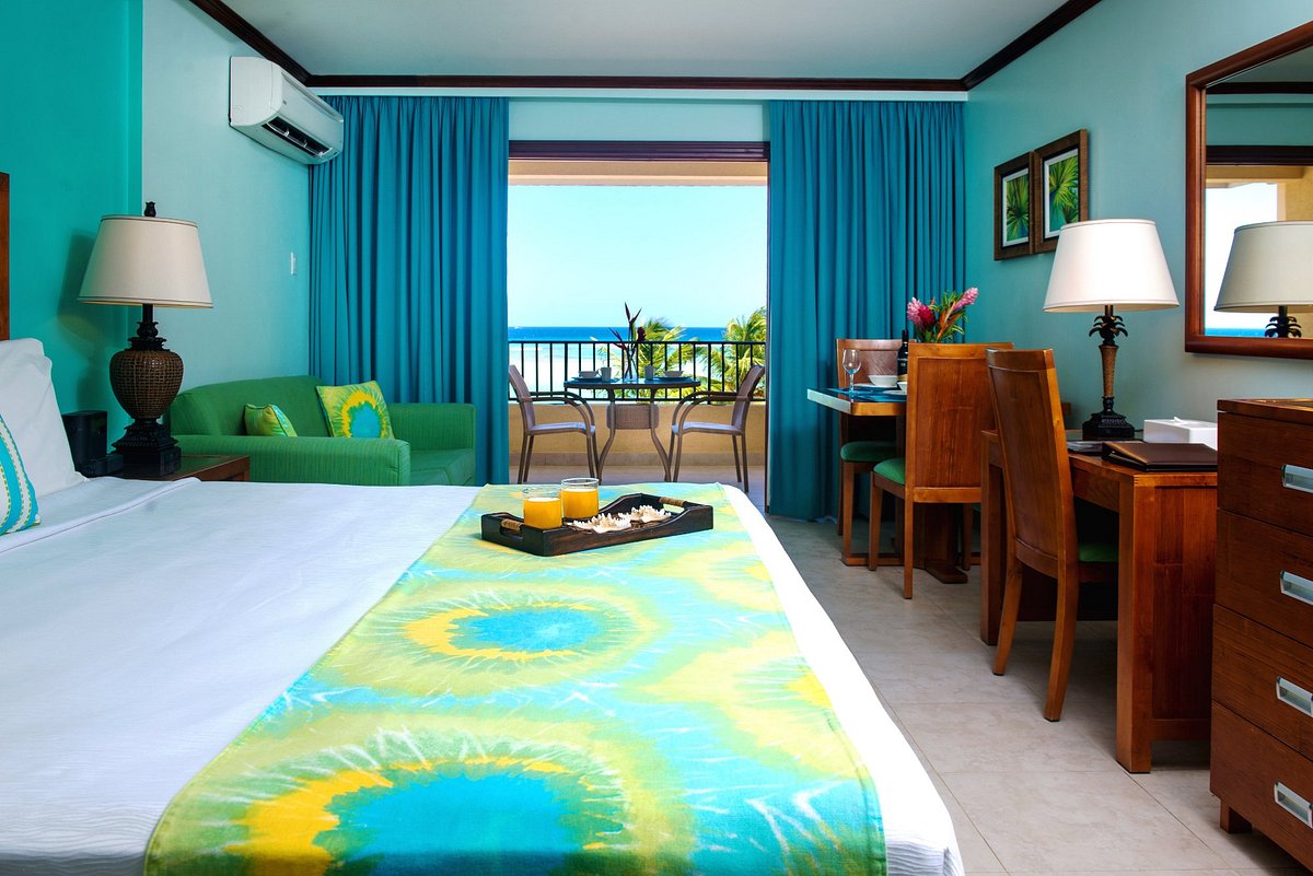 Yellow Bird Hotel, hotel in Barbados