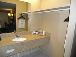 Room & Suite