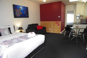 Room & Suite