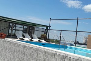Piscina y playa
