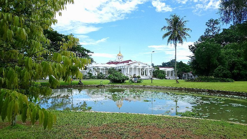 Bogor Palace image