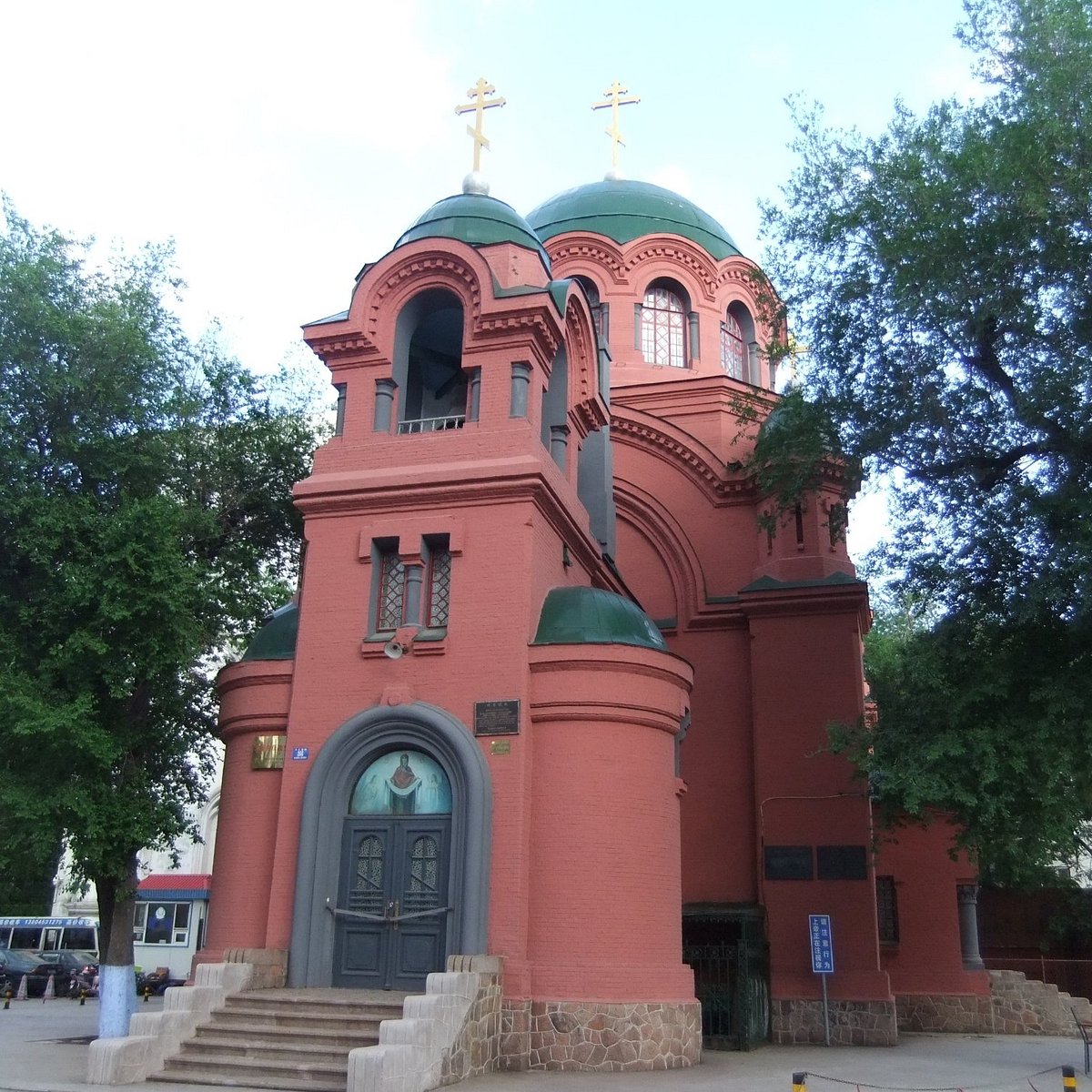 Храм покрова пресвятой богородицы харбин. Харбин храм Покрова. Покровская Церковь в Харбине. Харбин храм Покрова Пресвятой Богородицы служба.