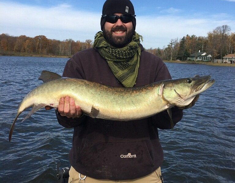 Musky Fishing Guides  Hayward WI Fishing Guides