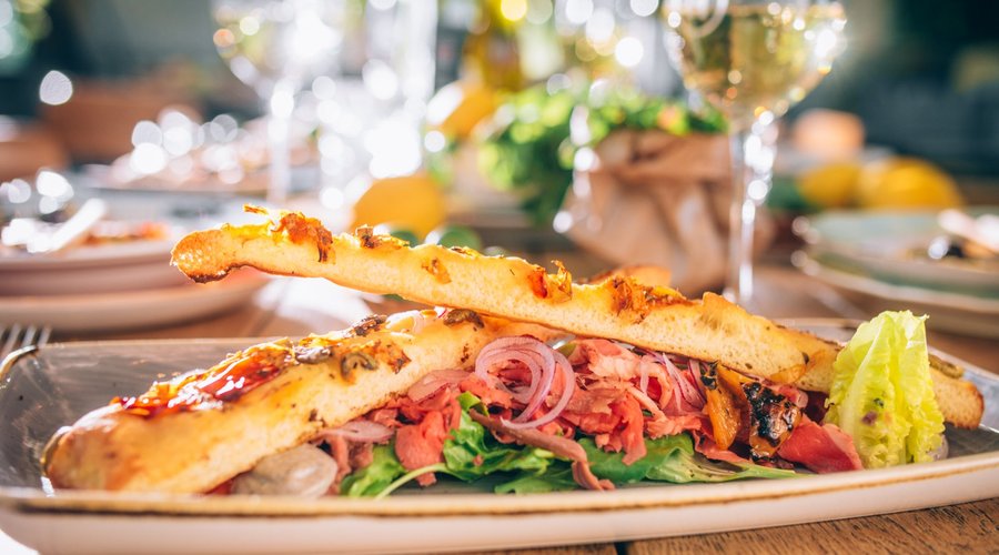 Geniet van heerlijk Italiaanse Lunchsgerechten