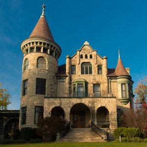 Exterior @ Castle La Crosse