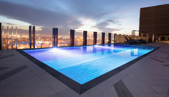 bai Hotel Cebu Pool Pictures & Reviews - Tripadvisor