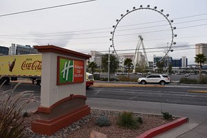 Holiday Inn Club Vacations at Desert Club Resort, an IHG Hotel, Las Vegas –  Updated 2023 Prices