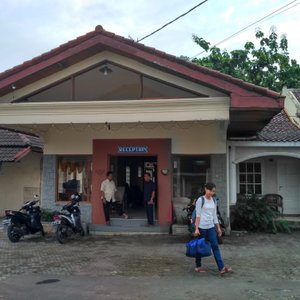 Receptionist office