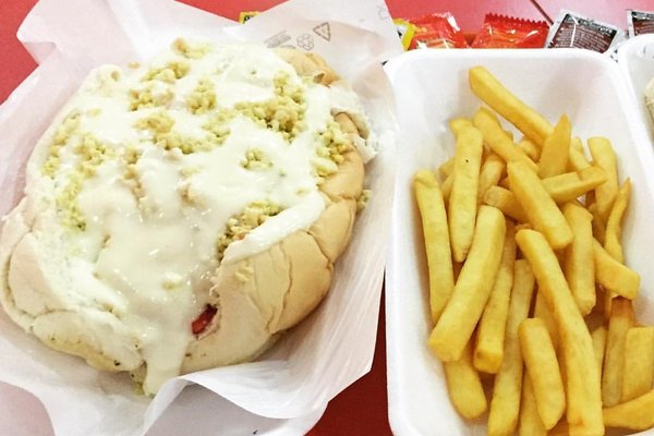 7 lugares para comer um bom cachorro-quente em Porto Alegre