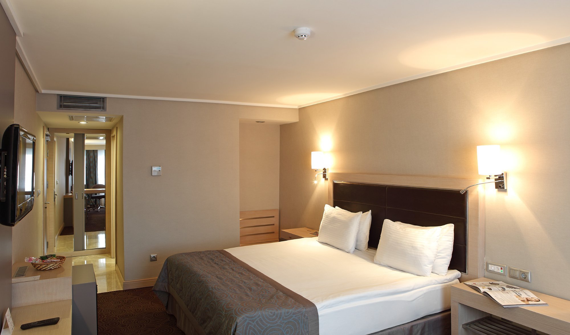 Eyuboglu Hotel by null