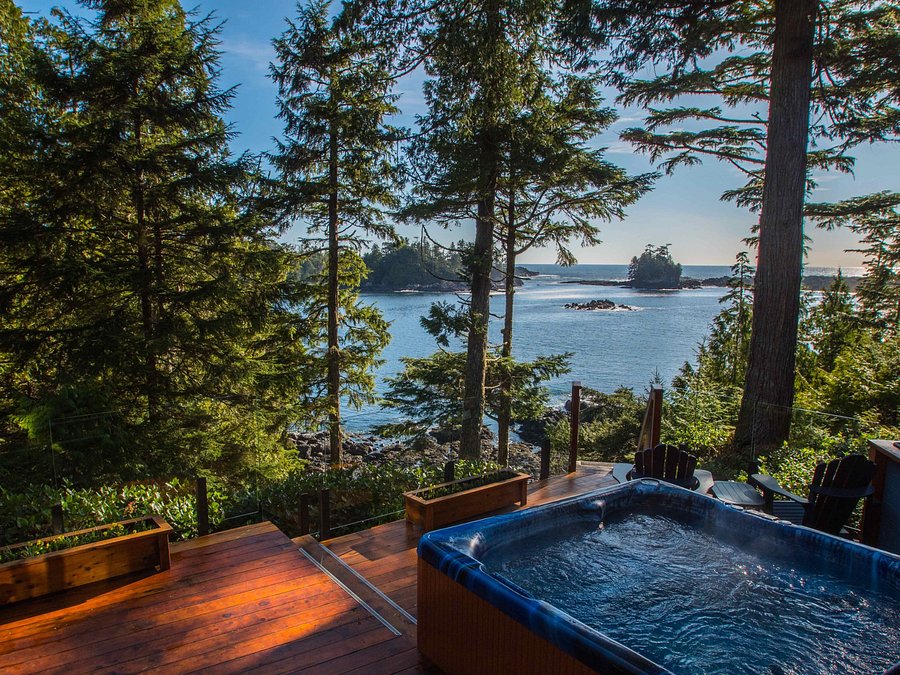 A SNUG HARBOUR INN - Updated 2021 Prices & B&B Reviews (Ucluelet