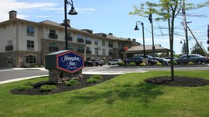Hampton Inn by Hilton New Paltz in New Paltz, image may contain: Hotel, Neighborhood, City, Urban