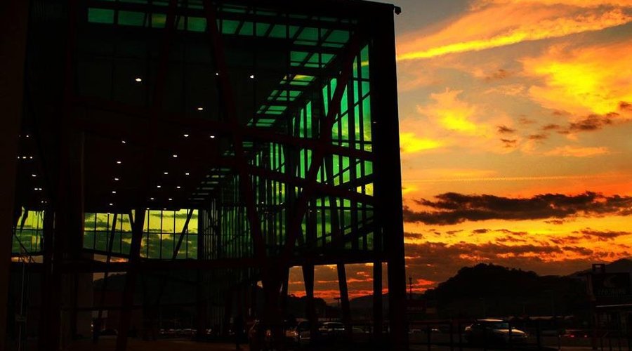 Ao por do sol