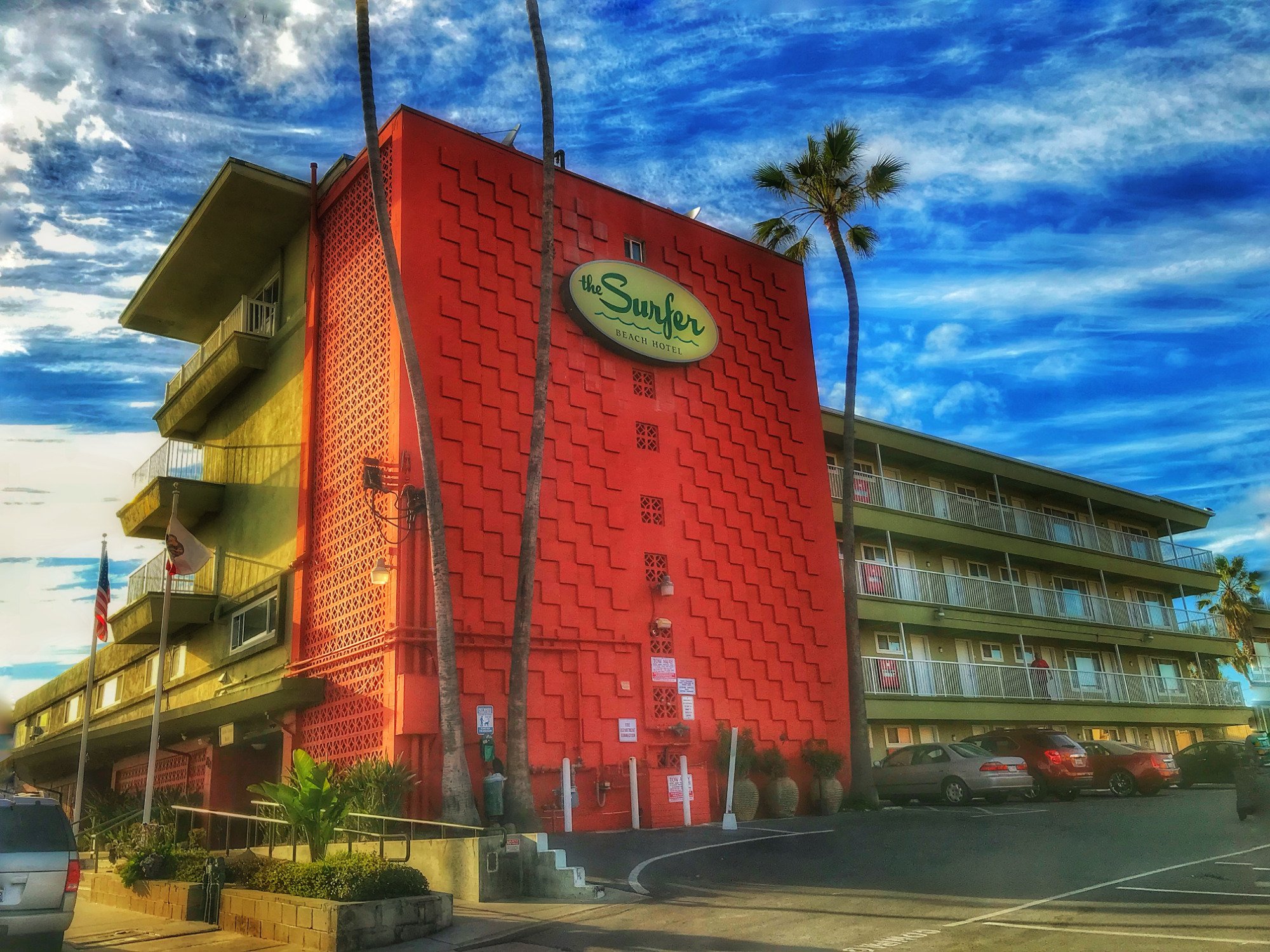 Surfer hotel sales