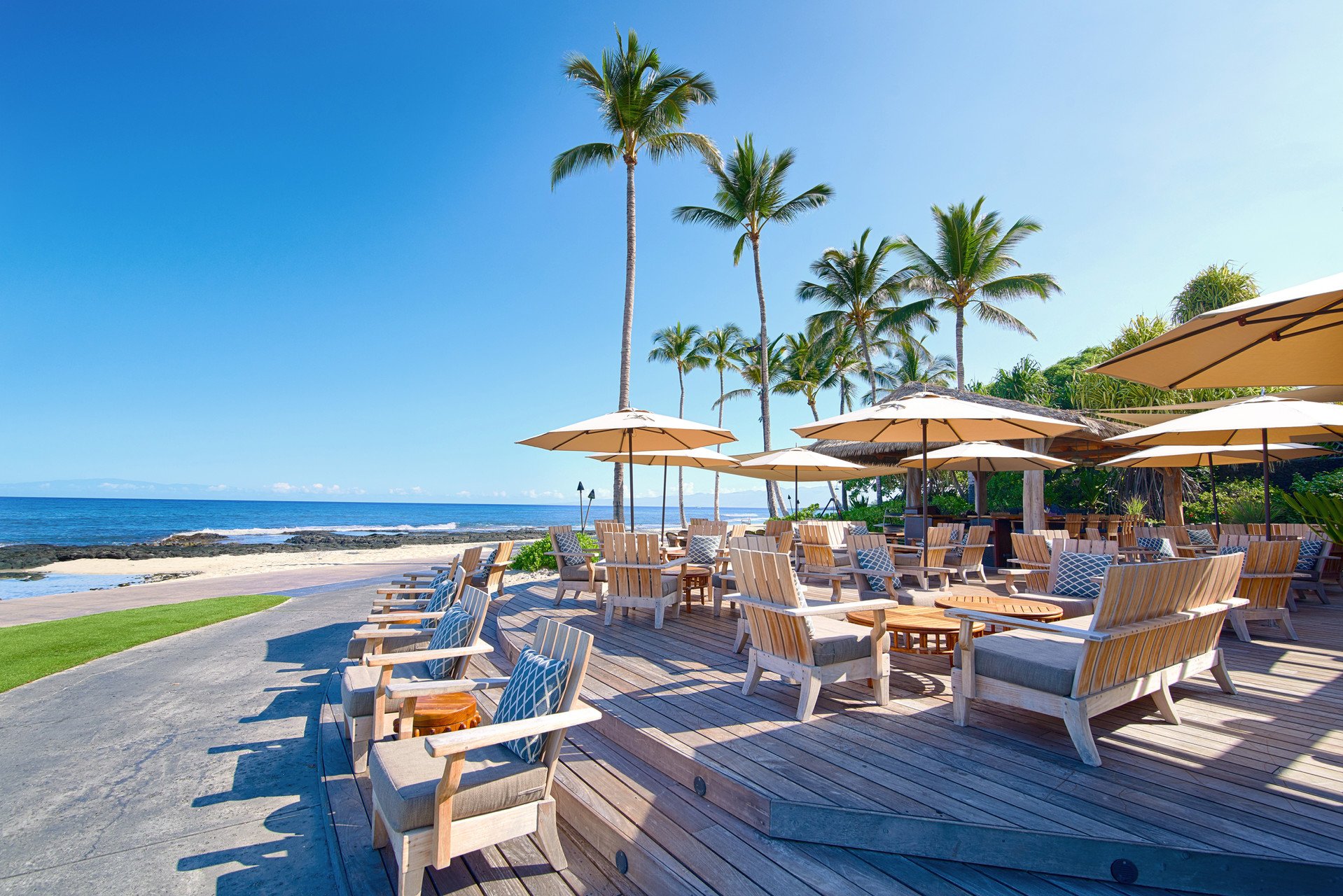 Beach Tree Restaurant Bar and Lounge