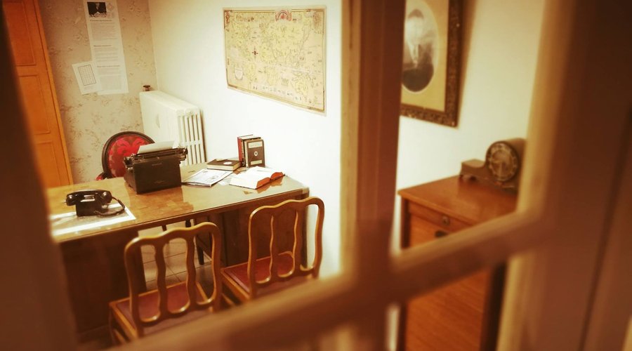 Le Cabinet de Maître Hembise