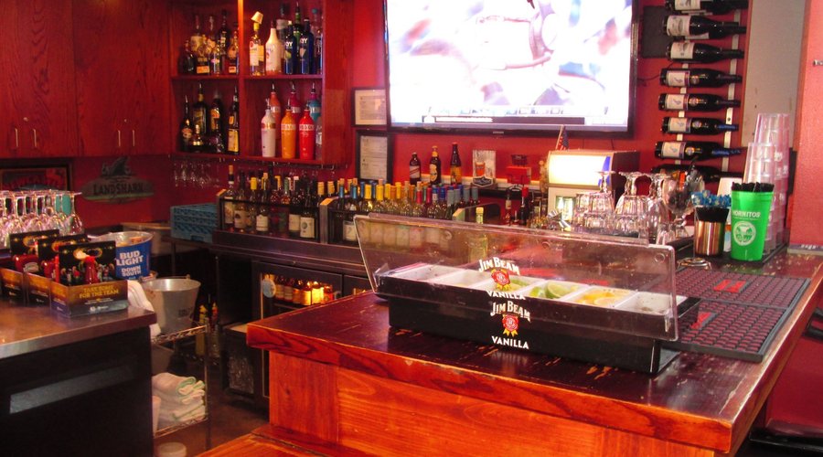 Bimini's Oyster Bar and Seafood Cafe