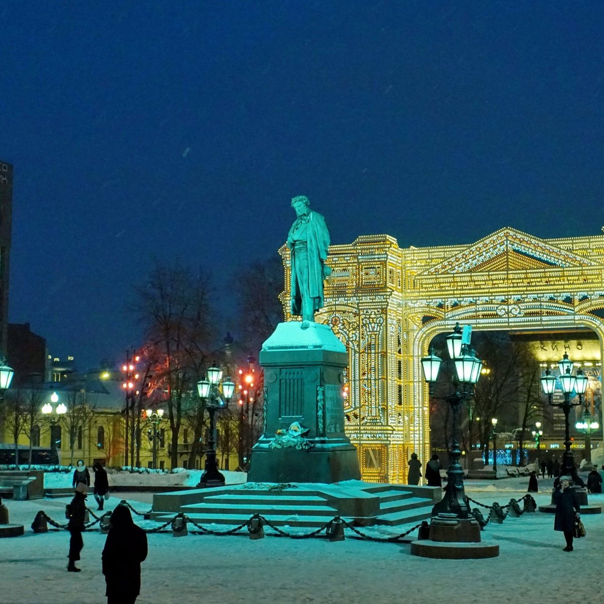 Пушкинская площадь фото. Пушкинская площадь Москва. Пушкинская площадь Москва 2022. Пушкинская площадь 4к. Достопримечательности Пушкинской площади в Москве.